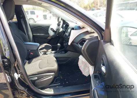 2020 Jeep Cherokee Latitude Fwd z USA, uszkodzony, nr VIN 1C4PJLCB2LD581248